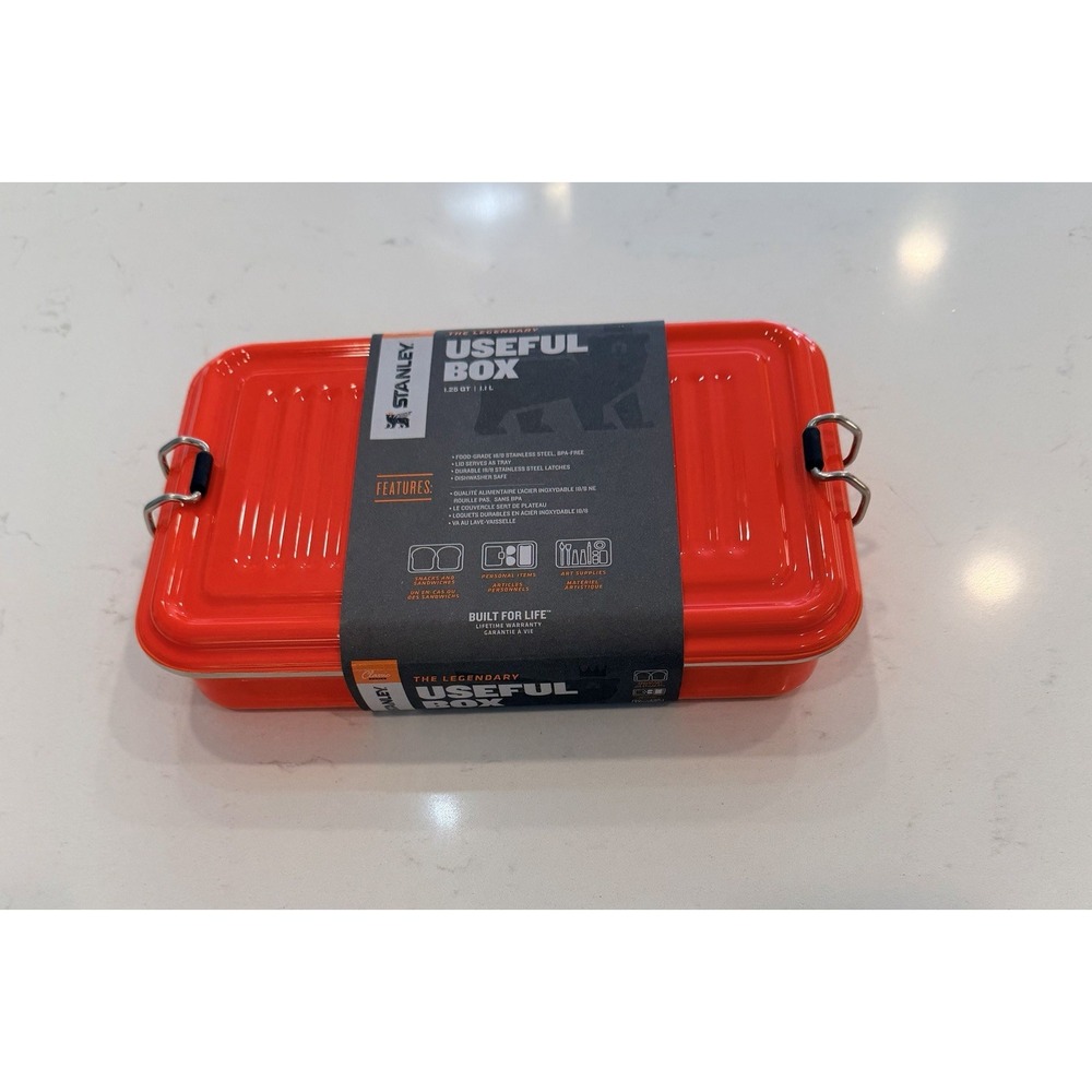 NWT Stanley Classic Series The Legendary Useful Box 1.25Qt/1.1L Neon Orange